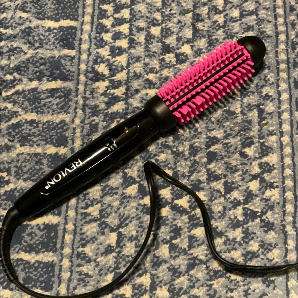 Revlon heated silicone curling brush